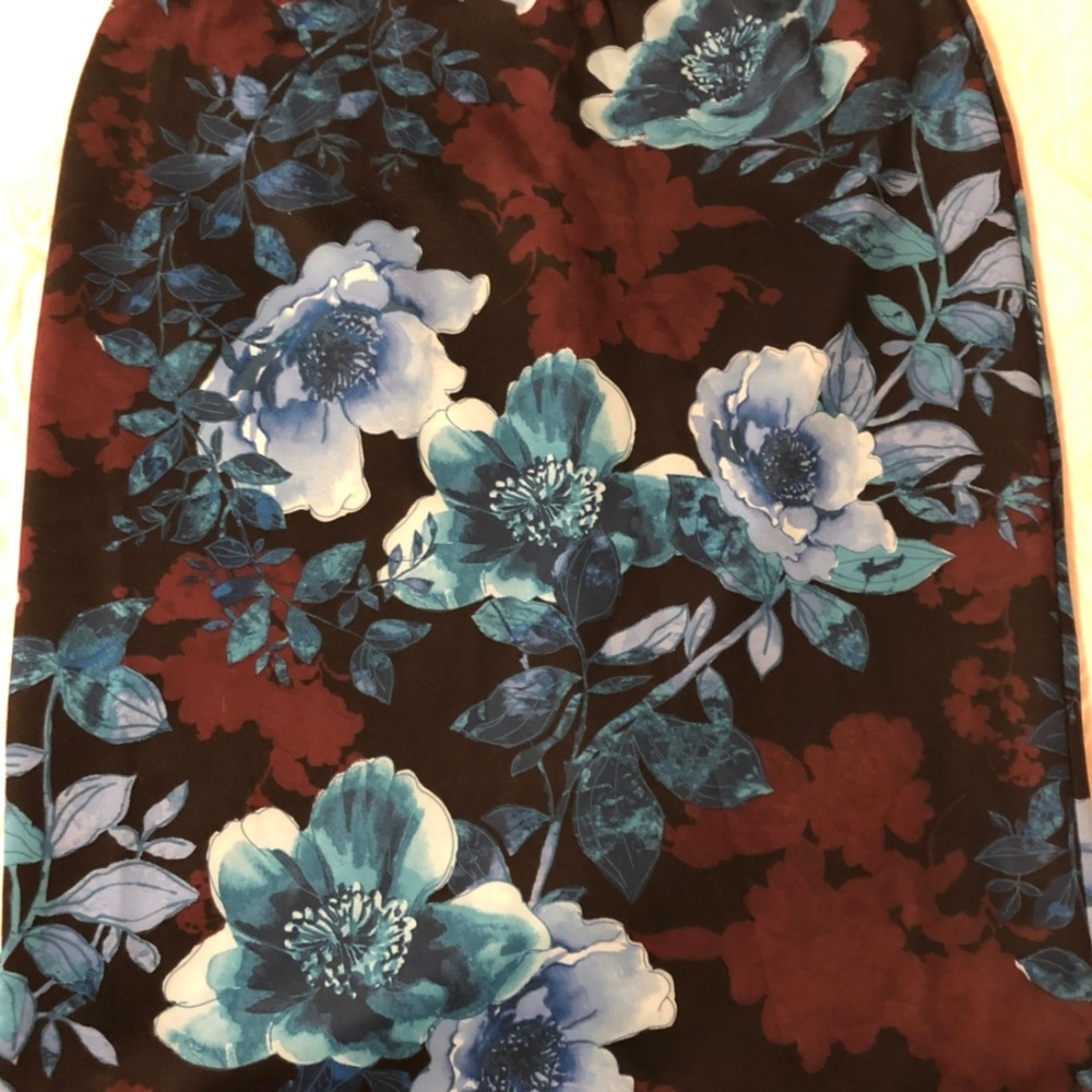 New York & Co. stretchy floral pencil skirt
